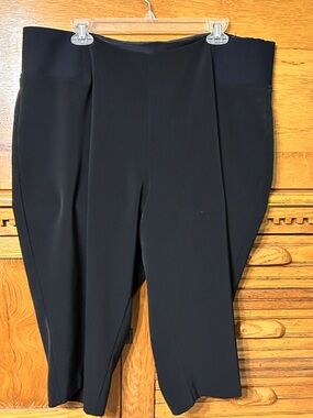 Alia Black Women's Stretch Ponte Capri Pants Workwear Casual Classic Versatile